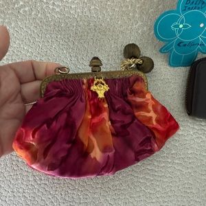 Cute Revivals clutch 
Rare